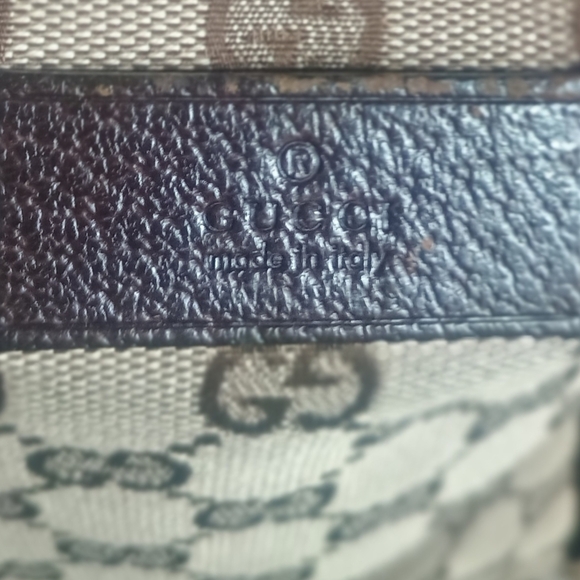 SALE SALE SALE Gucci Brown Monogram UNISEX Travel Bag - Picture 6 of 11